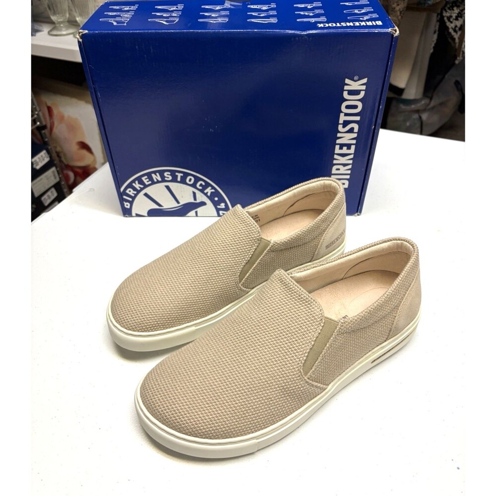 Birkenstock Oswego Sandcastle Beige Slip On Women’s 10 Men’s 8 Regular Fit NIB